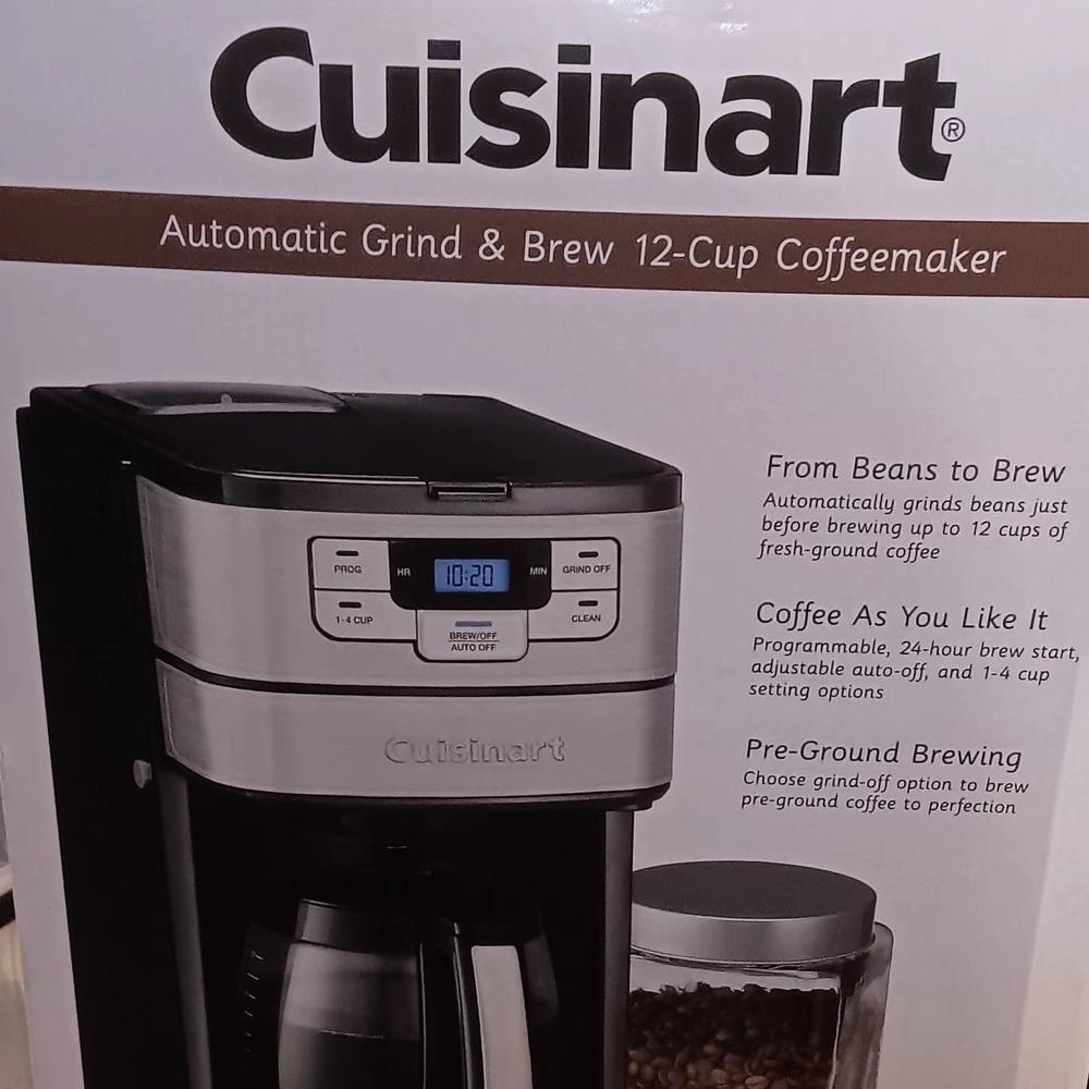 Cuisinart Black and Silver Grind & Brew Coffeemaker